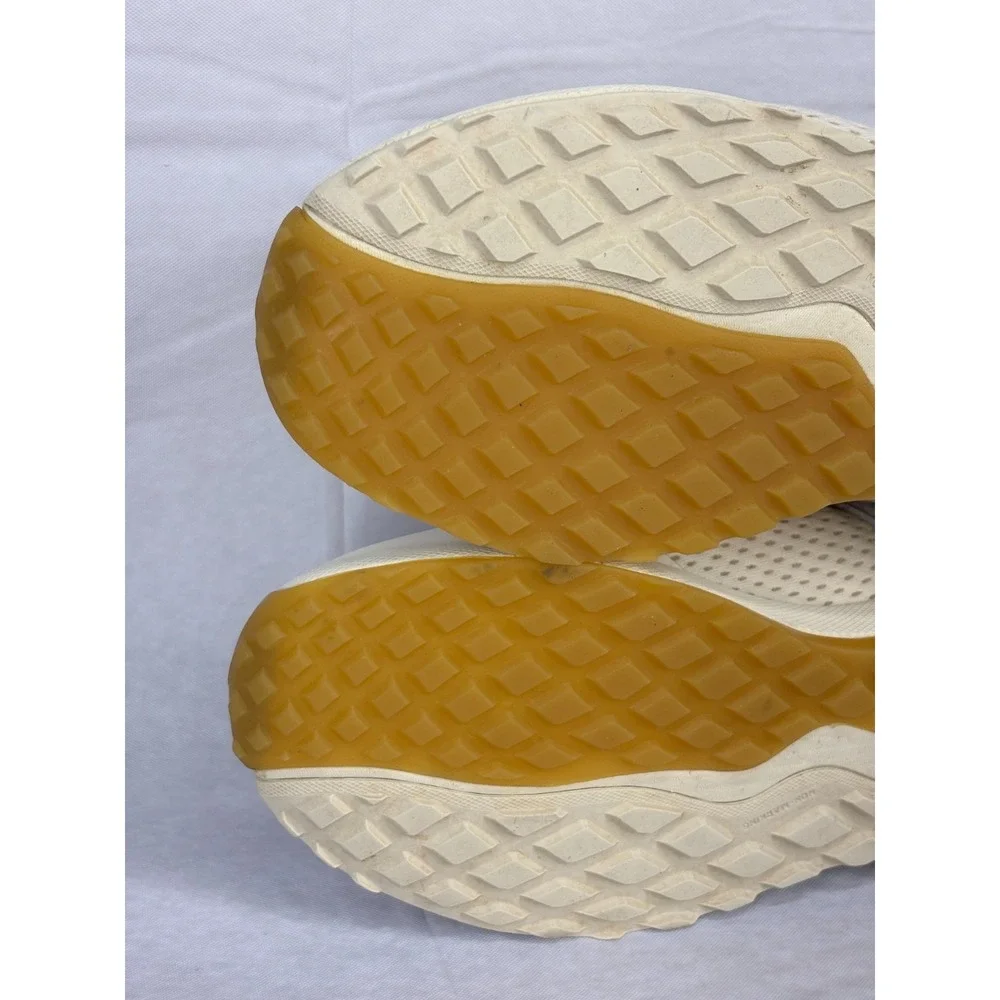 OluKai Wailuku Athletic Sneakers Womens Off White Low Top Sporty 7.5 20478-1818